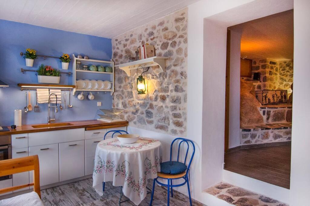 Braxos A Beautiful Rocky Place Holiday home
