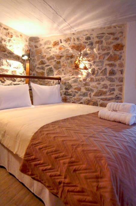 Braxos A Beautiful Rocky Place Holiday home