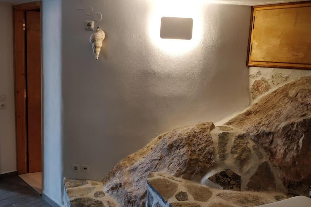 Braxos A Beautiful Rocky Place Holiday home *